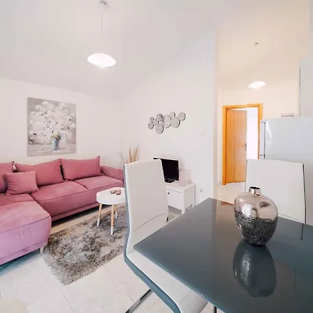 Apartment One-bedroom In Ljubac I